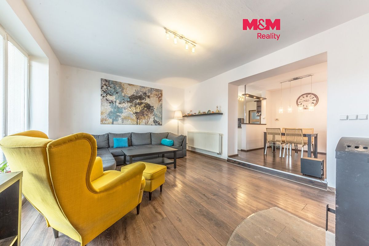 Prodej rodinného domu 217 m², pozemek 1172 m²